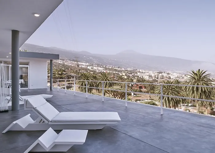 Carrenoir, Design,nature,views דירה